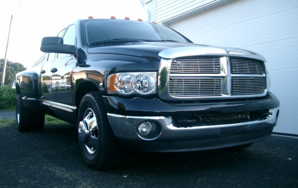 Dodge Ram SLT 2WD turbo diesel dually 2003 ( Bexley, UK)