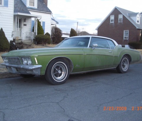 Buick riviera 1971 ( France dpt 38)