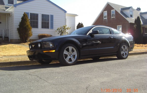 Ford Mustang GT 2006 ( France dpt 19)