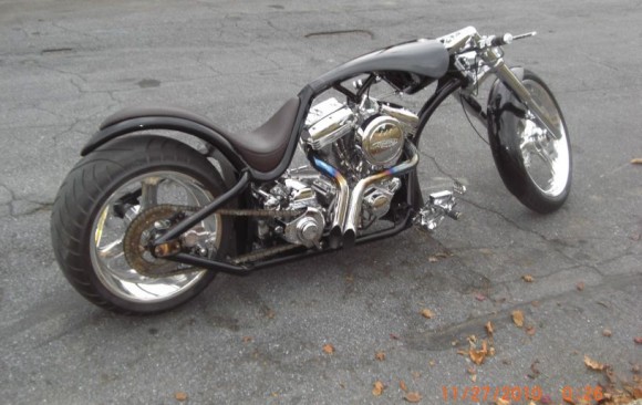 Harley davidson chopper chapel 2006 ( France dpt 54)