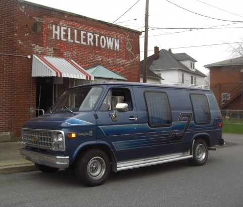 Chevrolet Van G20 1981 ( France dpt 42)