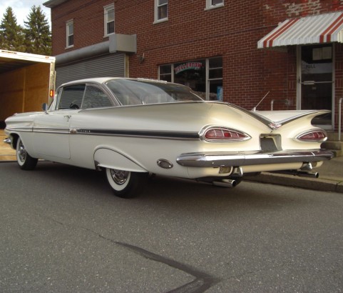 Chevrolet Impala coupe 1959 ( France dpt 42)