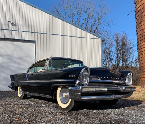Lincoln Premiere hardtop coupe 1957 ( Elkton ,Maryland)
