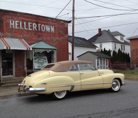 Buick Roadmaster convertible 1947 ( France dpt 42)