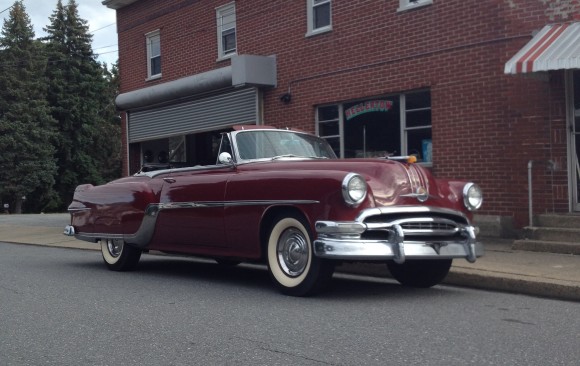 Pontiac Starchief convertible 1954 ( France dpt 28)