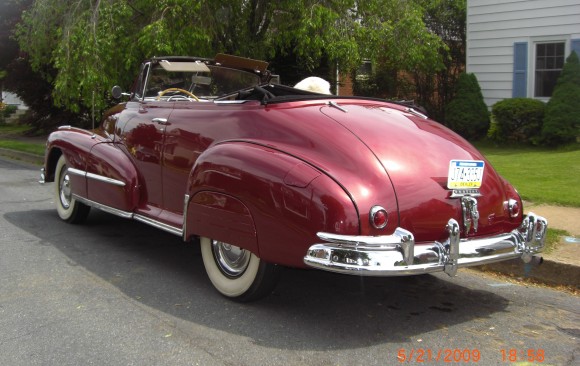 Pontiac Torpedo convertible 1948 ( France dpt 43)