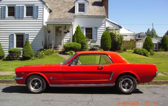 Ford Mustang coupe 1965 ( France dpt 74)