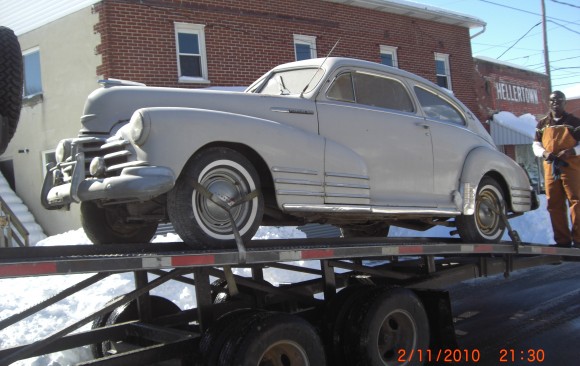 Chevrolet aerosedan 1948 ( France dpt 18)