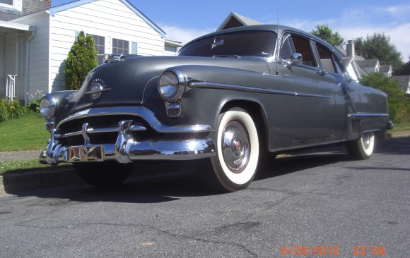 Oldsmobile 98 sedan 1952 ( France dpt 92)