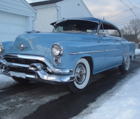 Oldsmobile super 88 coupe 1953 ( France dpt 78)