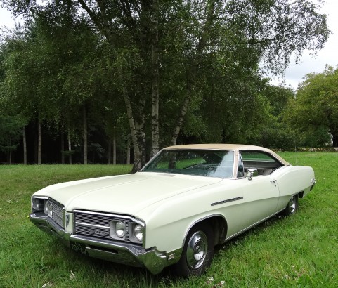 Buick le Sabre custom coupe 1968 ( France dpt 68)