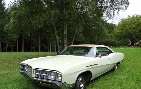 Buick le Sabre custom coupe 1968 ( France dpt 68)