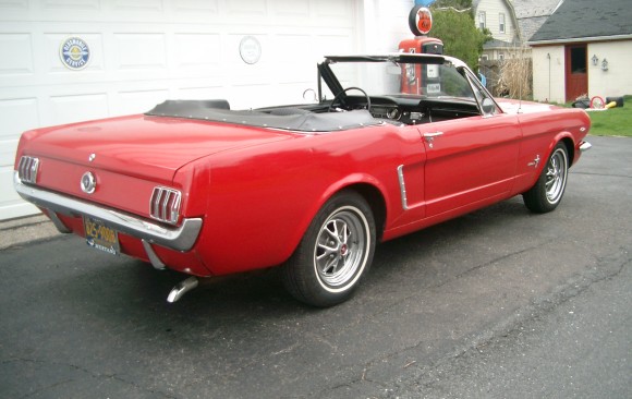 Ford Mustang convertible 1964 1/2  ( Valladolid , ESPAGNE)