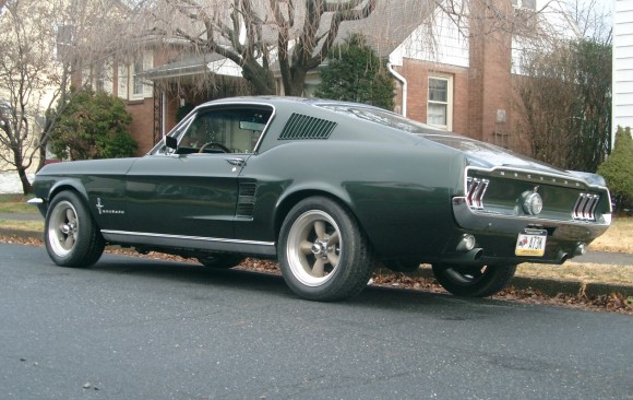 Ford Mustang Fastback 1967  ( Bullit)  (France dpt 75)