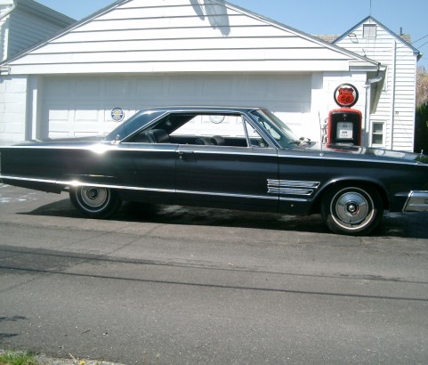 Chrysler 300 coupe 1966 ( France dpt 69)