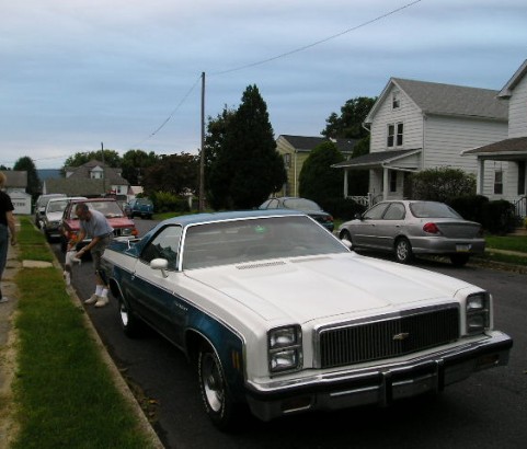 Chevrolet el camino classic 1977 ( France dpt 42)