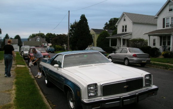 Chevrolet el camino classic 1977 ( France dpt 42)