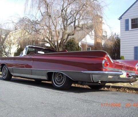 Buick Electra convertible 1960 ( France dpt 64)