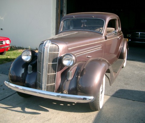 Dodge coupe 5 windows 1936 ( France dpt 74)