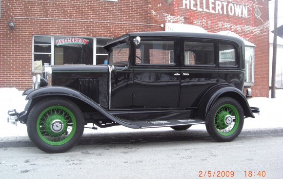 Chevrolet sedan 1930 ( France dpt 44)