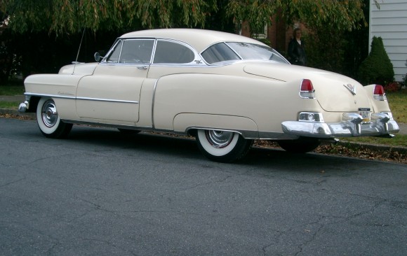 Cadillac coupe de ville 1951 ( France dpt 63)