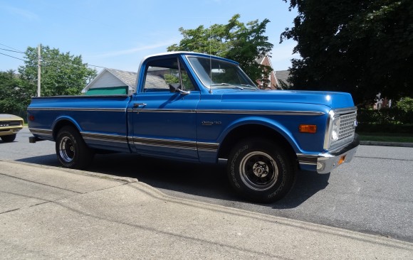 Chevrolet C10 de luxe pick-up 1971 ( France dpt 29)