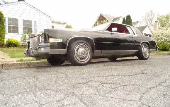 Cadillac Eldorado Biarritz coupe 1985 ( France dpt 49)