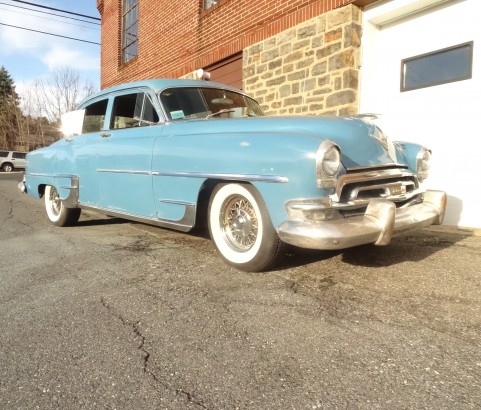 1954 Chrysler New Yorker de luxe  sedan 1954 ( France dpt 81)