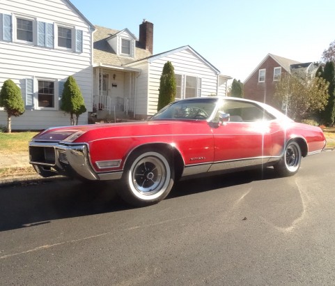 Buick riviera 1968 ( France dpt 61)