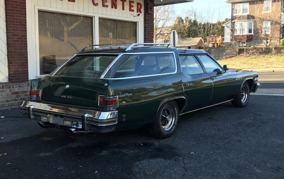 Buick estate wagon 1975 ( San Jose, California)