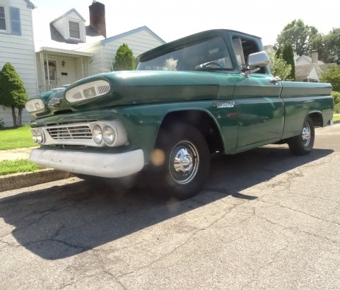 Chevrolet Apache short bed pick-up 1960 ( France dpt 13)