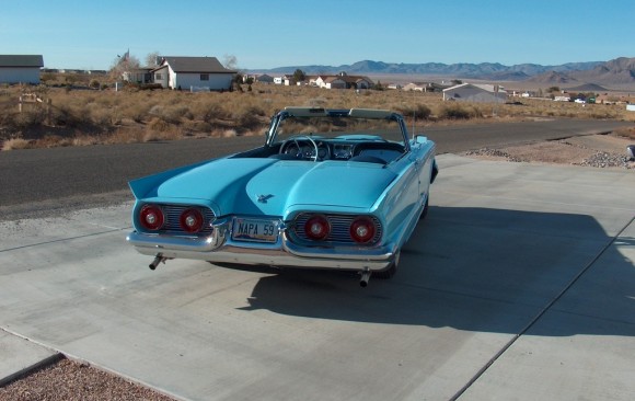 Ford Thunderbird convertible 1959 ( France dpt 44)