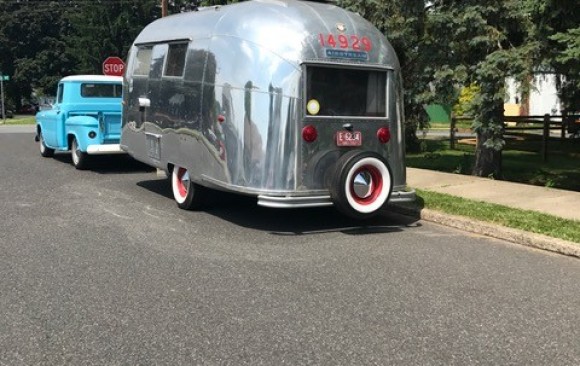 Airstream Globe Trotter 1962 ( France dpt 30)