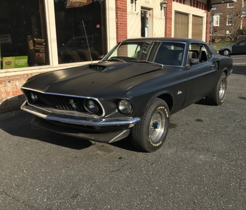 Ford Mustang fastback 1969 ( France dpt 42)