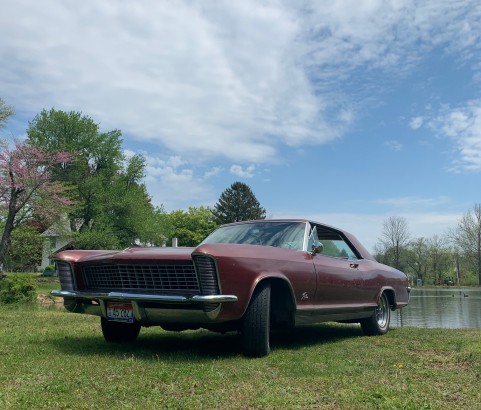 Buick riviera 1965 ( France dpt 54)