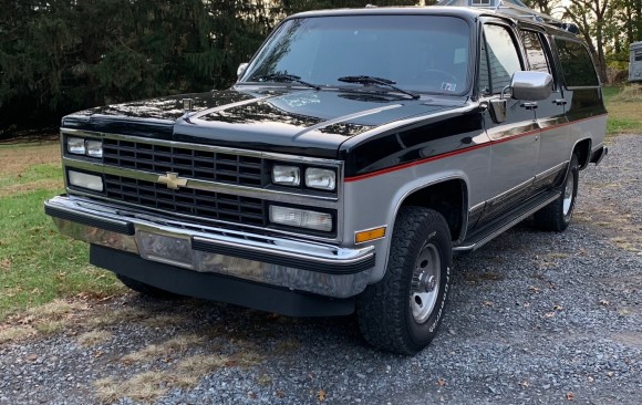 Chevrolet Silverado Suburban 1989 ( France dpt 61)