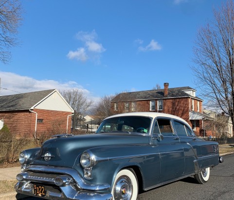 Oldsmobile 98 sedan 1953 ( France dpt 14)