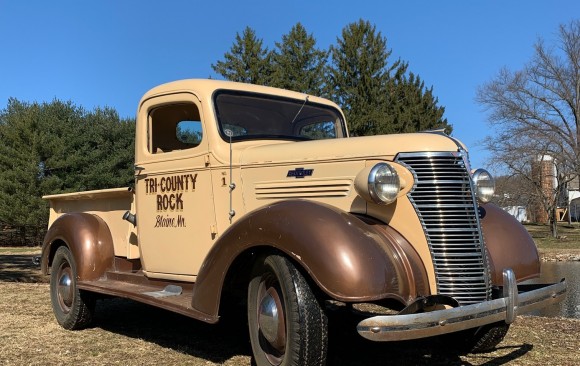 Chevrolet pick-up 1938 ( France dpt 27)