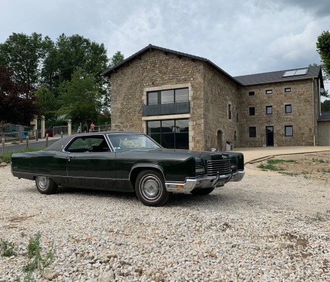 Lincoln Continental coupe 1971 ( France dpt 58)