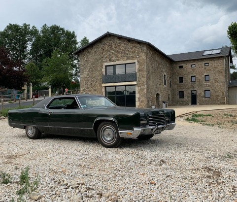 Lincoln Continental coupe 1971 ( France dpt 58)