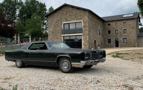 Lincoln Continental coupe 1971 ( France dpt 58)