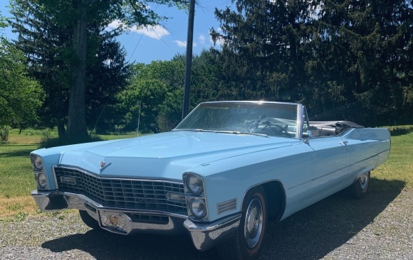 Cadillac de ville convertible 1967 ( Stockton, CA)