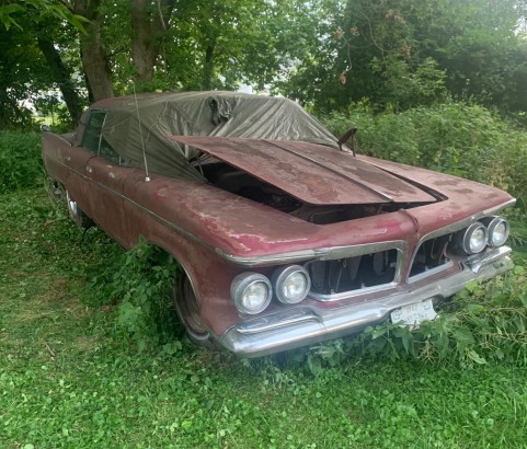 Imperial crown 4 door hardtop, (Annville ,PA)