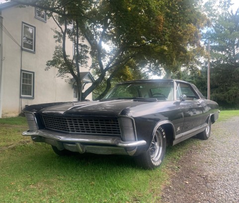 Buick riviera 1965 ( Hampshire UK)