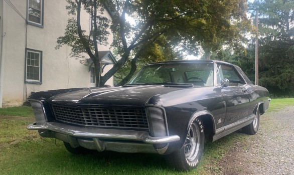 Buick riviera 1965 ( Hampshire UK)