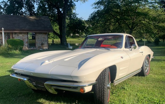 Chevrolet corvette stingray 1964 ( France dpt 59)