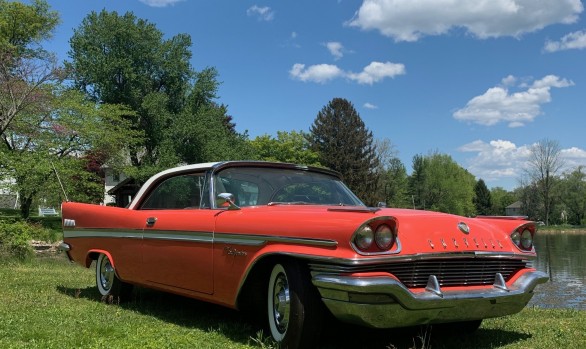 Chrysler New Yorker coupe 1957 ( Mount Top, PA)