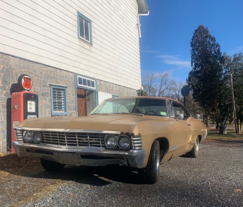 Chevrolet Impala coupe 1967  ( Macungie, PA )