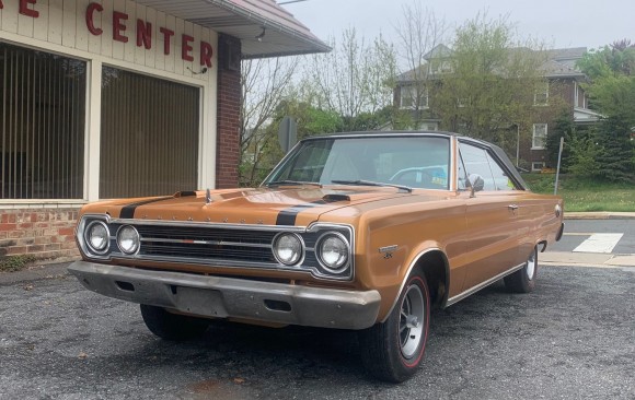 Plymouth GTX 1967 ( France dpt 44)