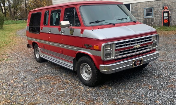 Chevrolet G20 conversion van 1990 ( France dpt 62)